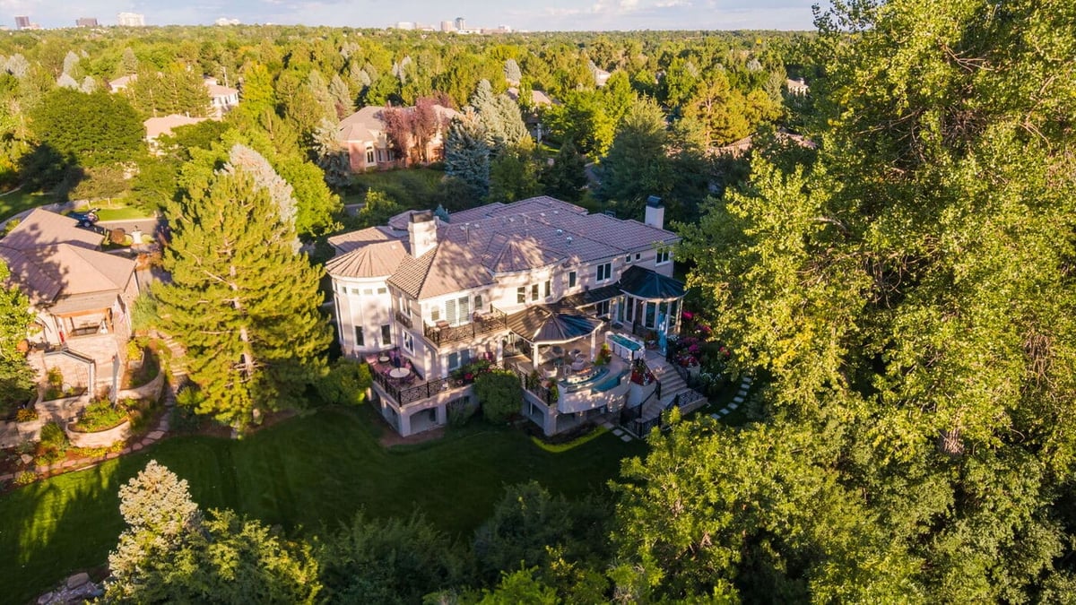 Aerial view of backyard and landscaped grounds in Greenwood Village, CO, renovation by Cillessen Construction